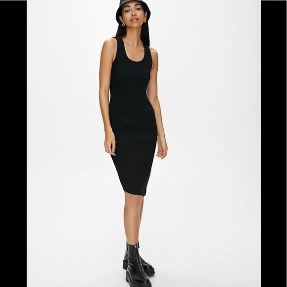 Aritzia Dresses & Skirts - Aritzia Wilfred Midi Dress